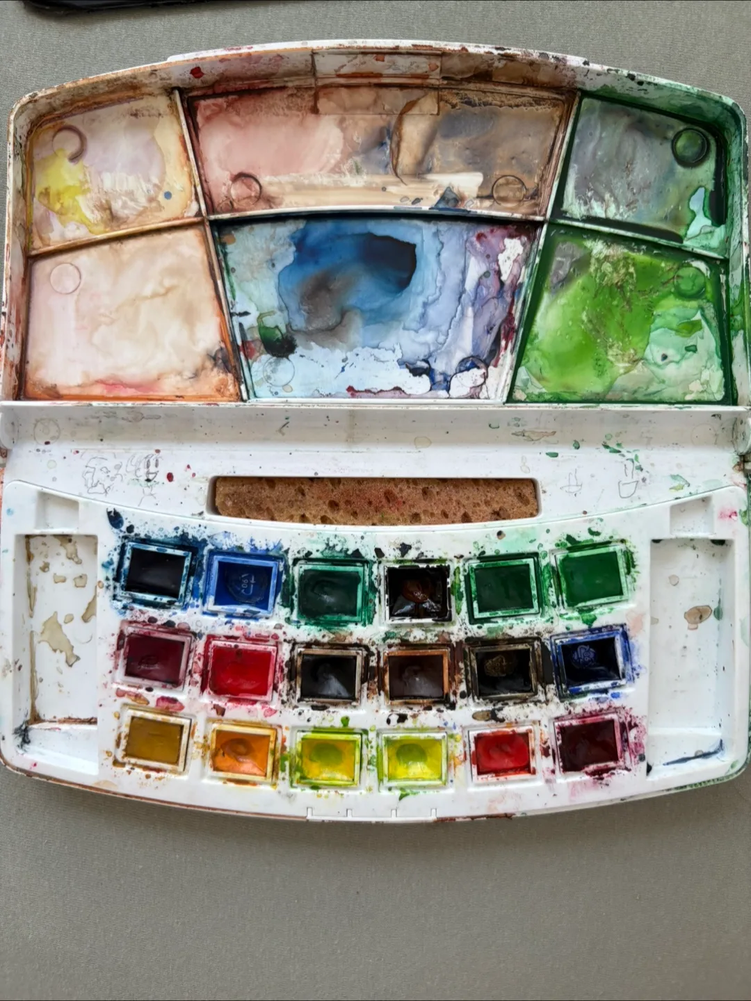 Van Gogh watercolour set - 18 color #freecycle thumbnail
