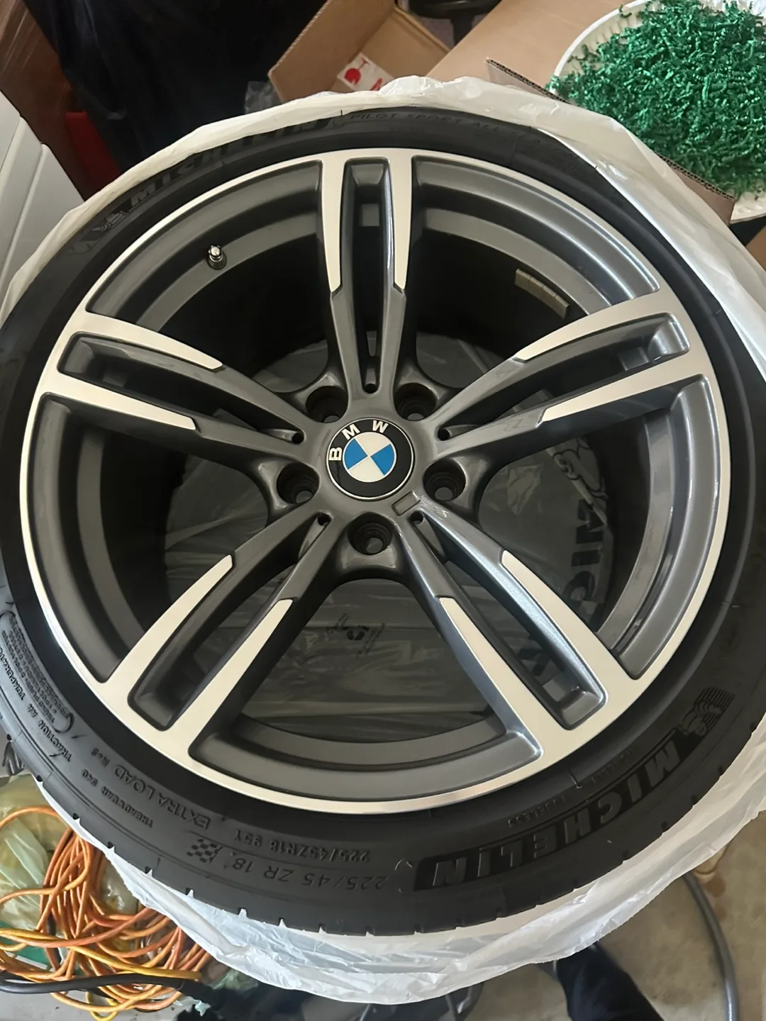 BMW reps 18” SET of 4 wheels Michelin pilot sport thumbnail