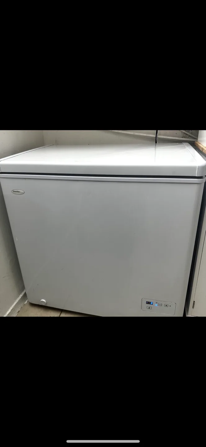 Danby Chest Freezer - White thumbnail