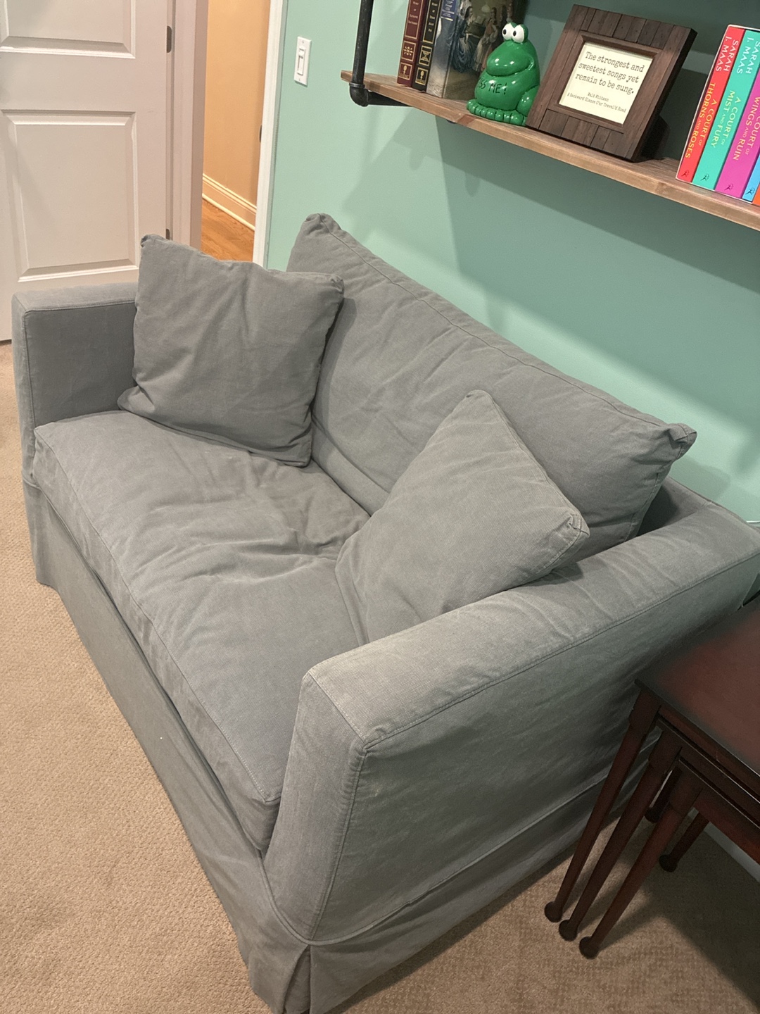 Crate & Barrel Willow Slipcover Sofa - light feet - photo 3