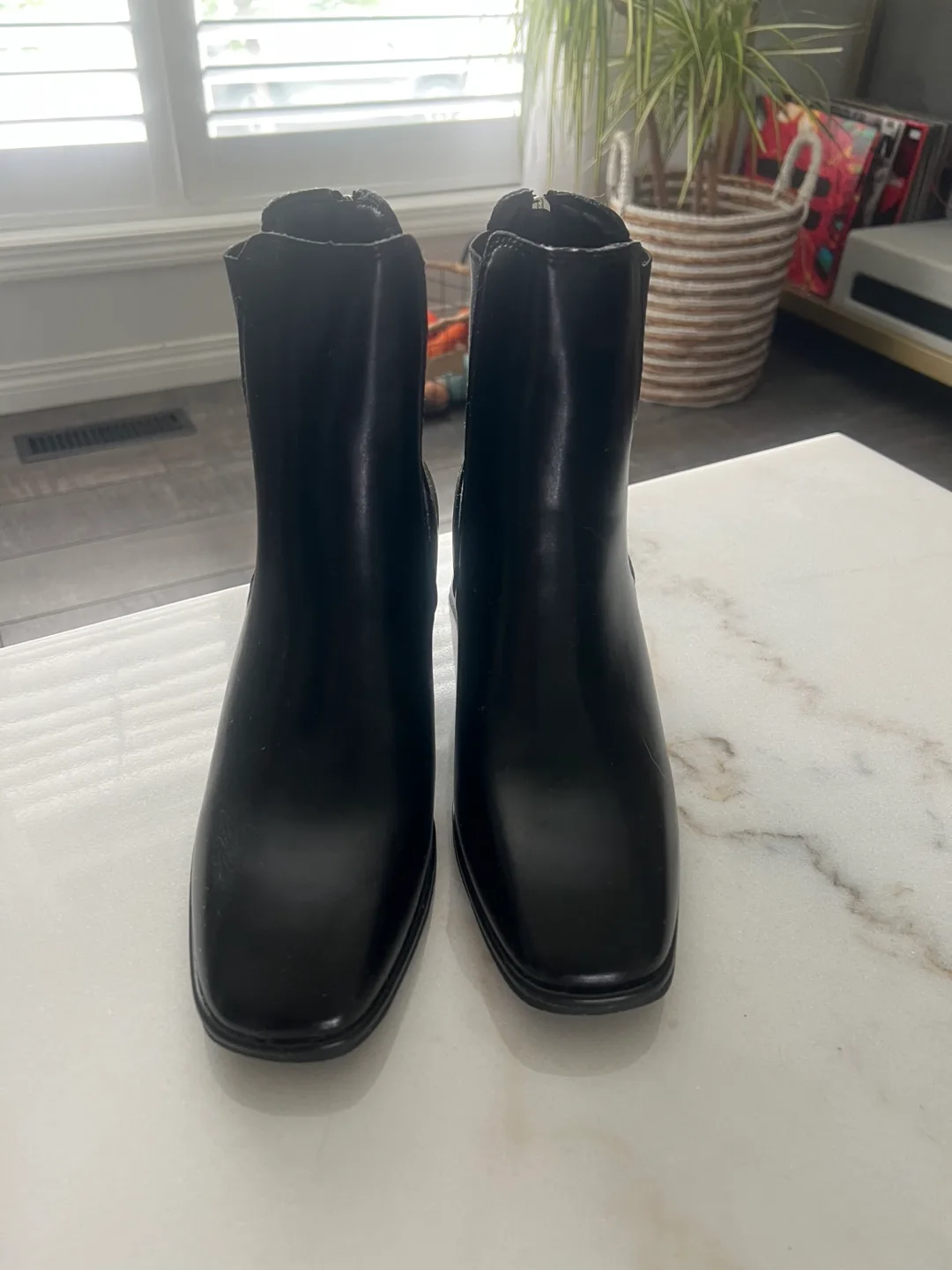 Black Heel Boots image indicator(2)