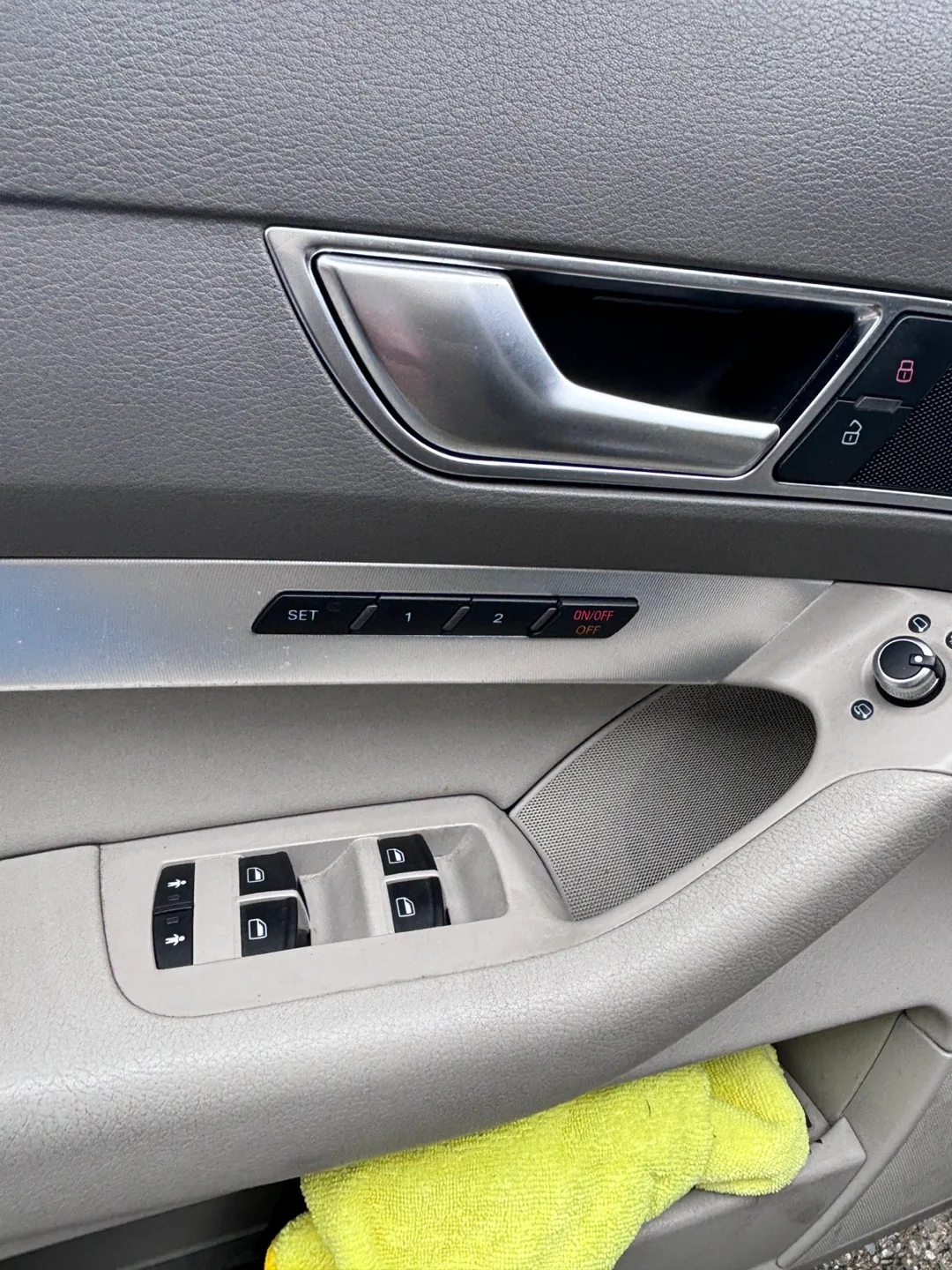 2011 Audi A6 Sedan image indicator(7)