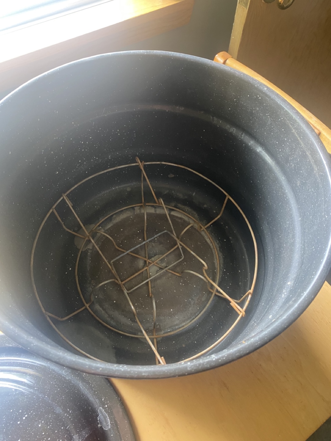 Vintage Granite Ware Canning Pot with Rack - photo 3