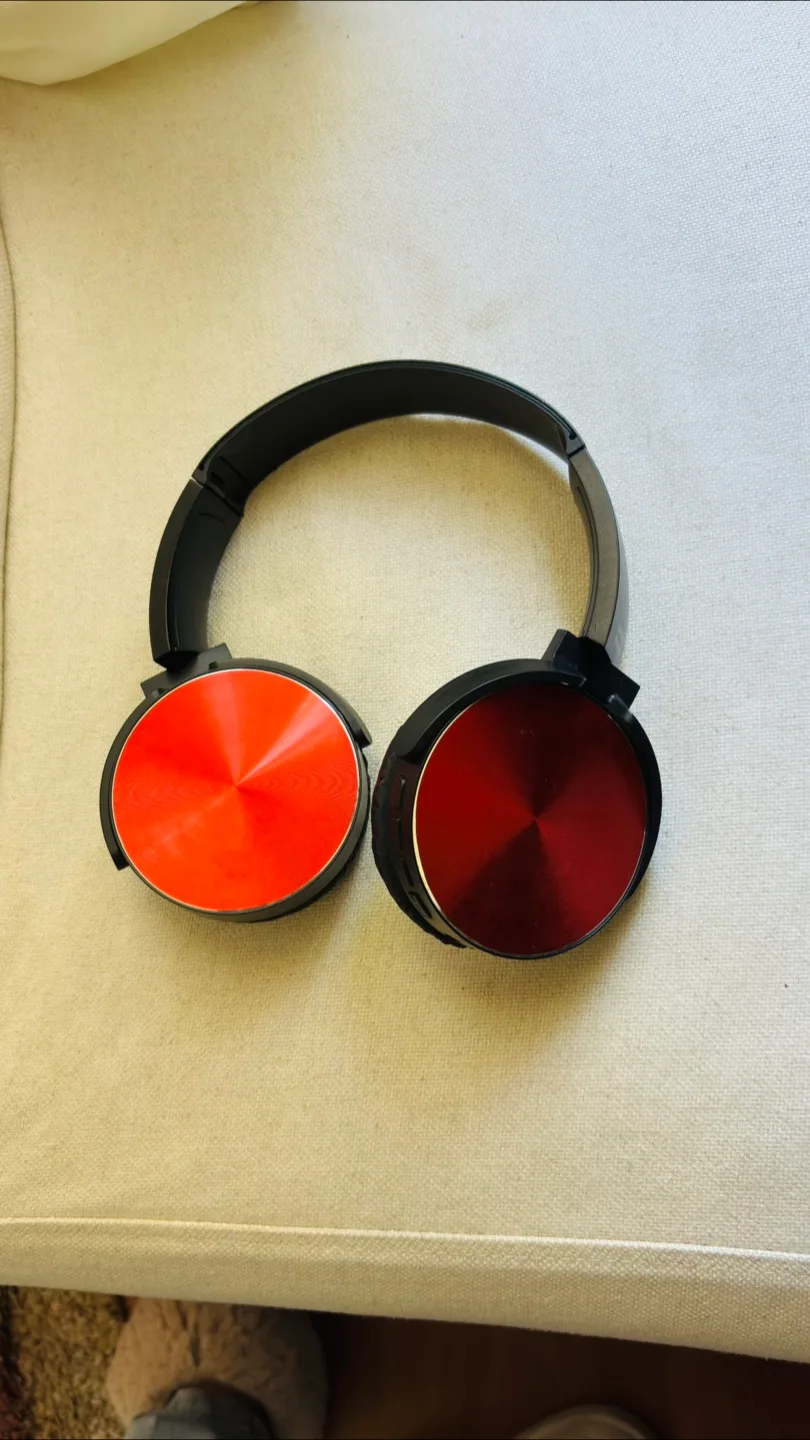 Red & Black Headphones thumbnail