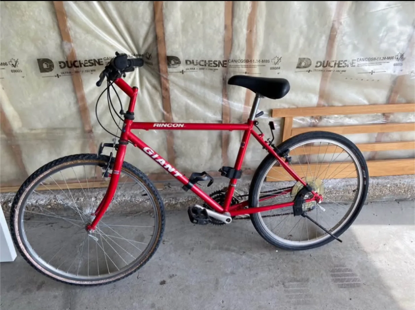 Giant Rincon Red Bicycle 26 inch thumbnail