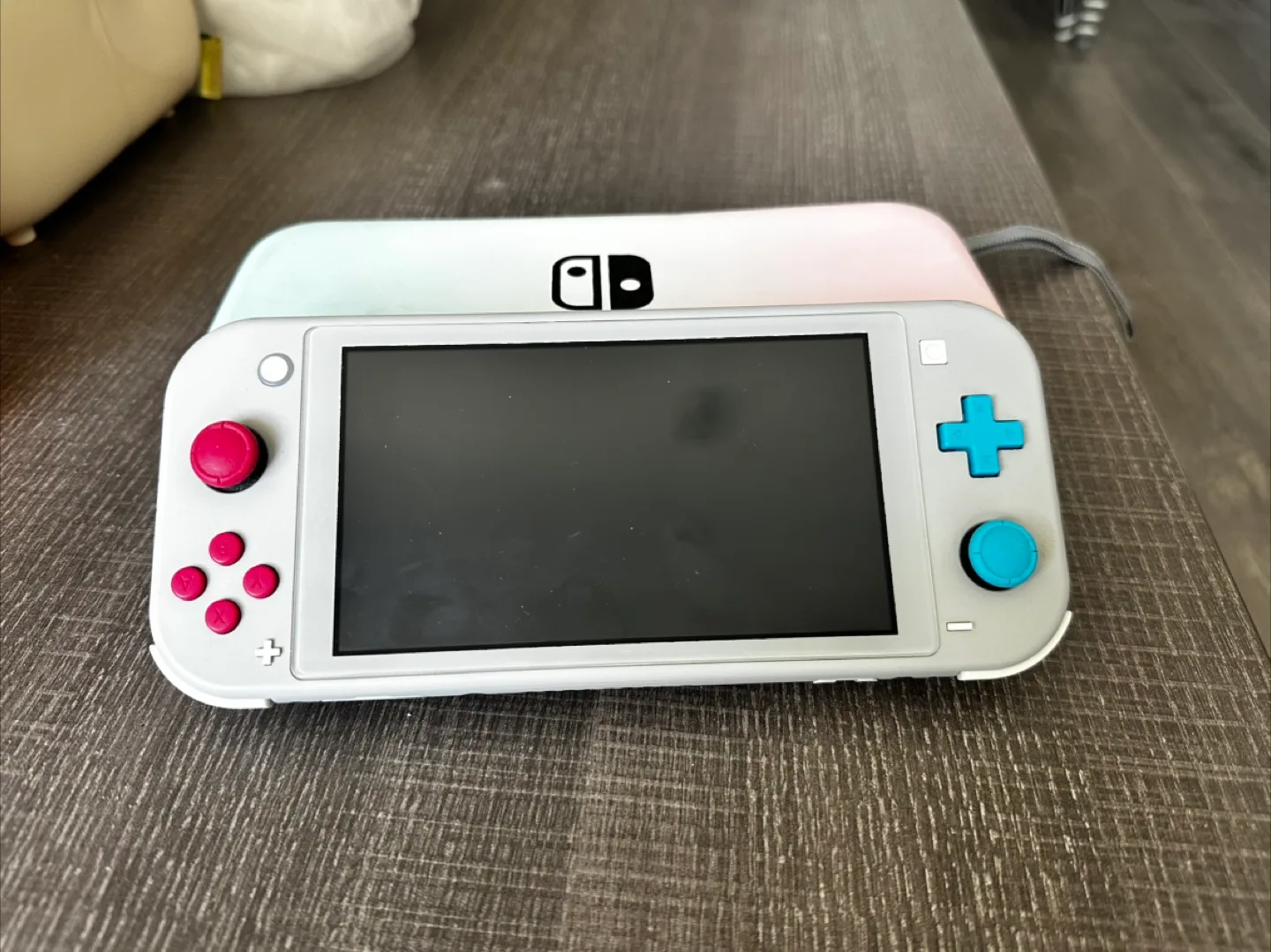 Nintendo Switch Lite - Pokemon Edition thumbnail
