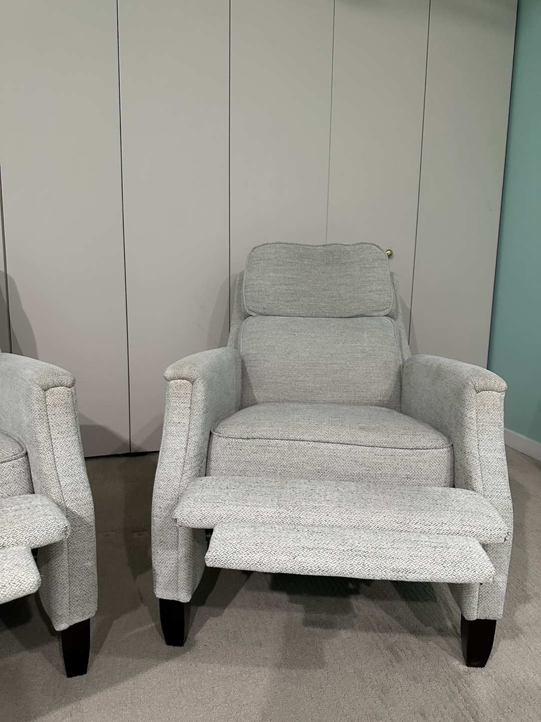 Light Gray Recliner Chair - photo 3