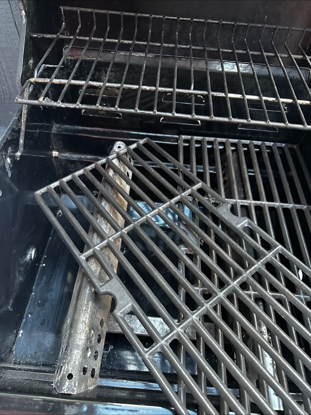 Grill Turismo BBQ Grill - Propane & Natural Gas image indicator(4)