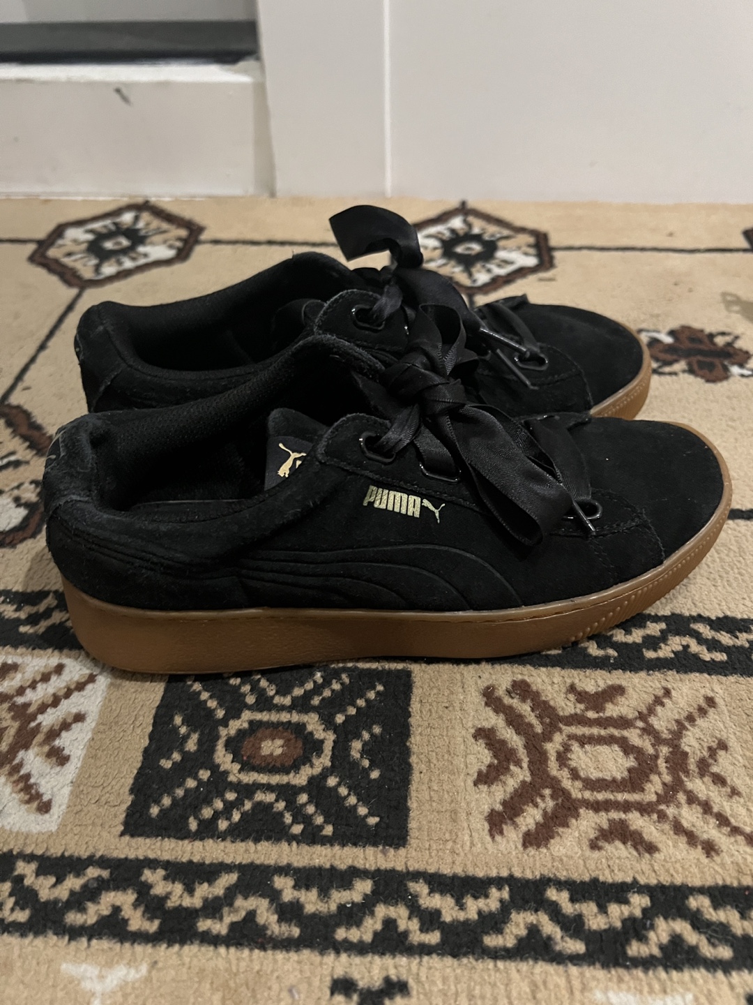 Puma Black Suede ribbon Sneakers - photo 2