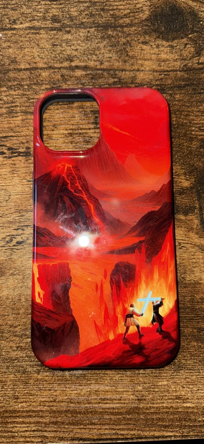 iPhone 14 Star Wars case image indicator(2)