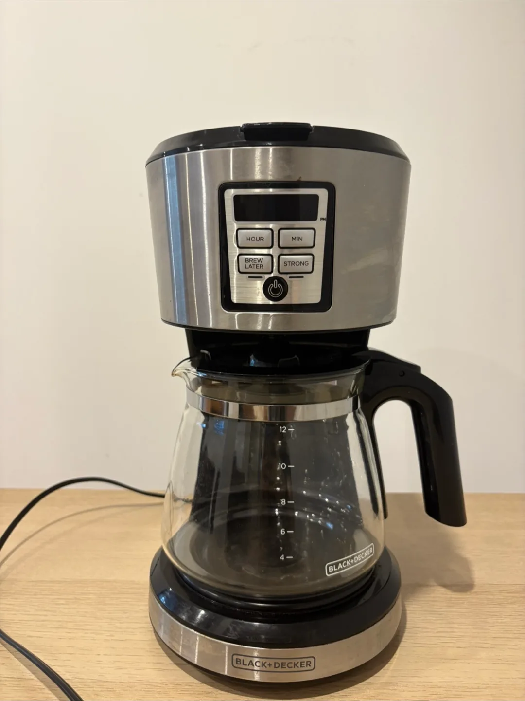 Black+Decker 12-Cup Programmable Coffee Maker thumbnail