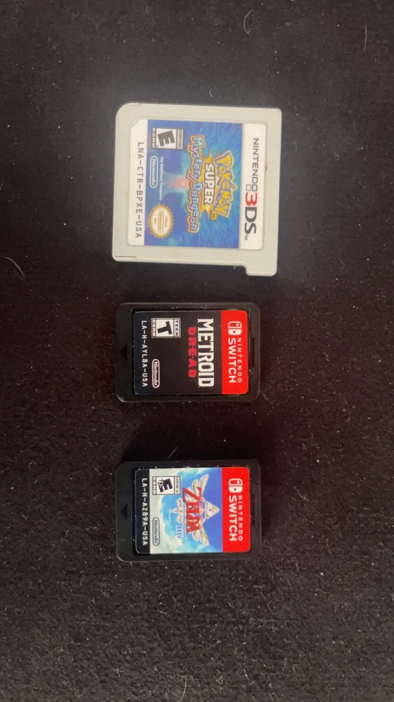 Nintendo 3DS & Switch video Game Cartridges thumbnail