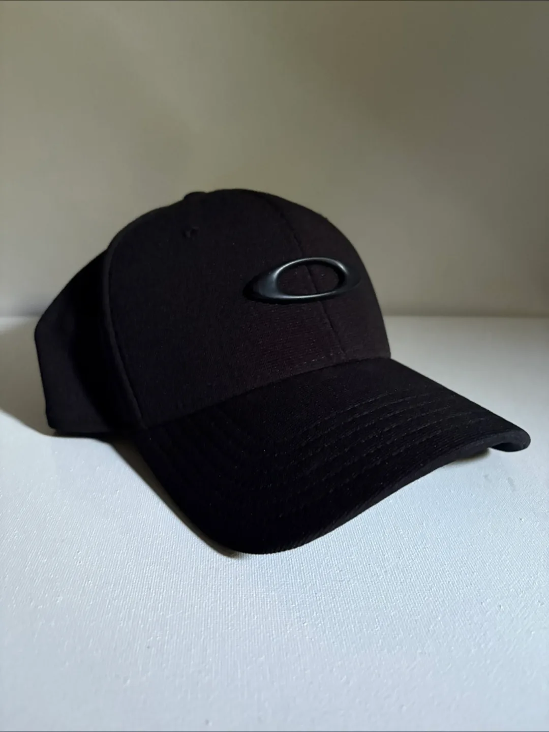 Oakley Classic Low Hat S/M software y2k thumbnail