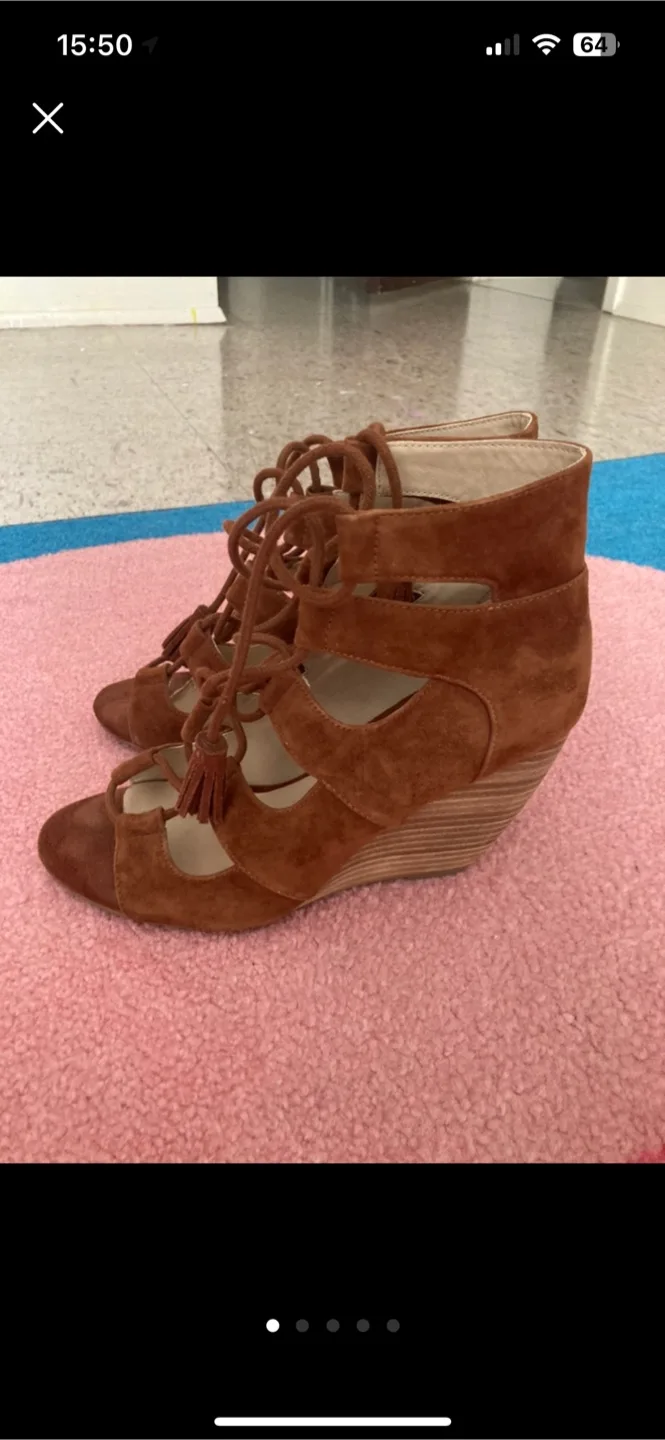 Suede wedge sandals (size 7) thumbnail