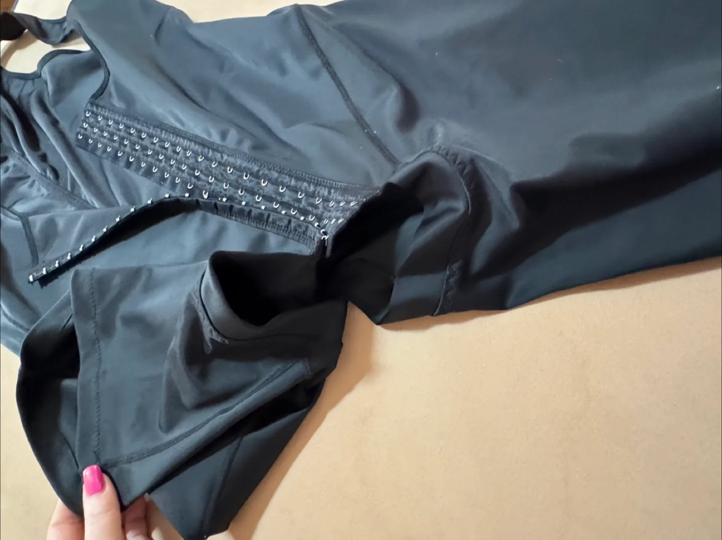 Black Bodysuit Shapewear - Same Day Availability image indicator(2)