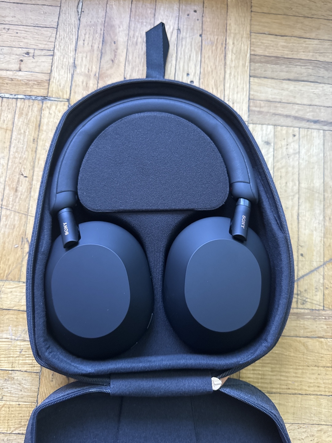 Sony WH-1000XM5 Wireless Noise Cancelling Headphones - Black - photo 2