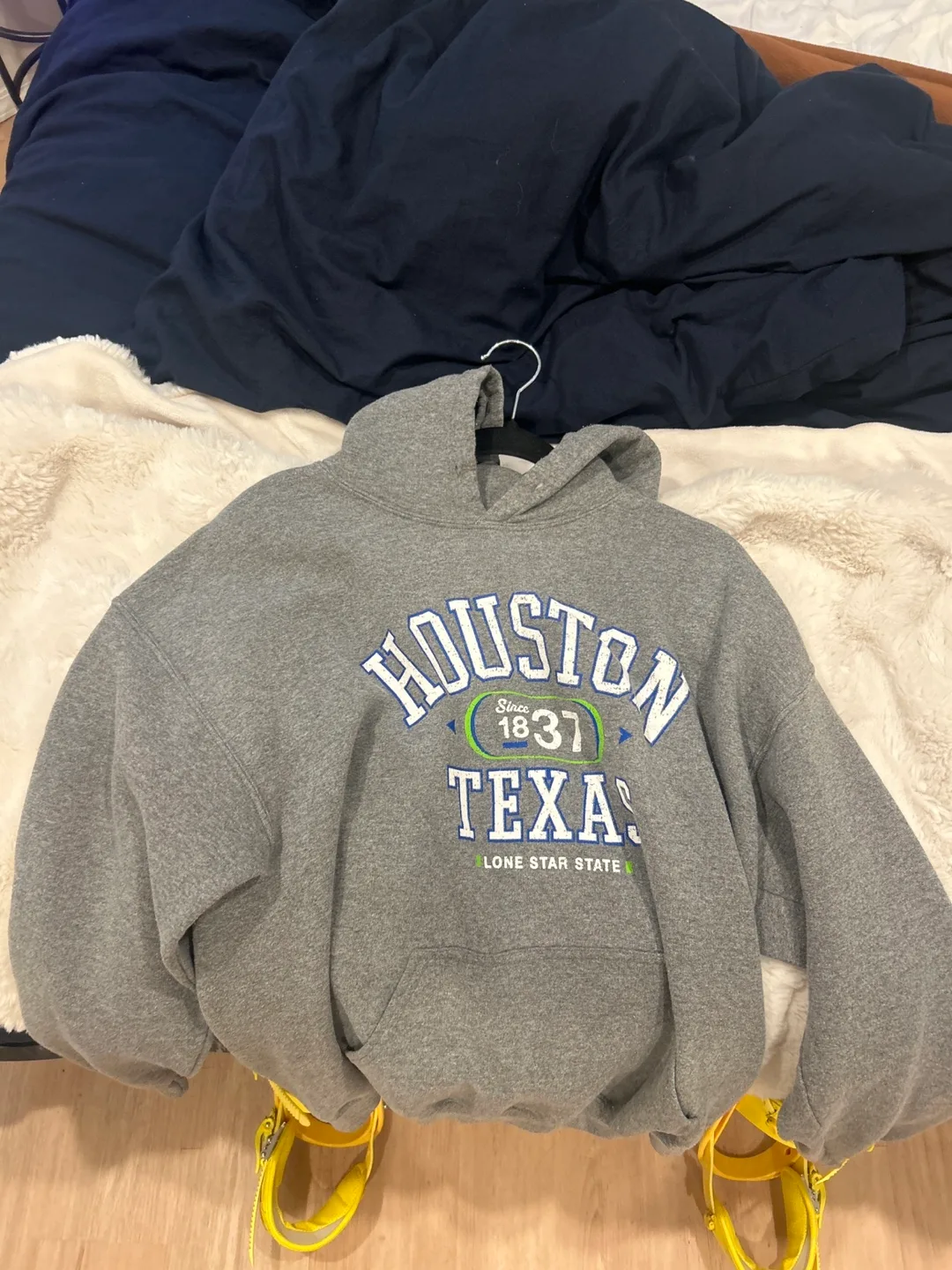 Gildan Heavy Blend Houston Hoodie - Size L thumbnail