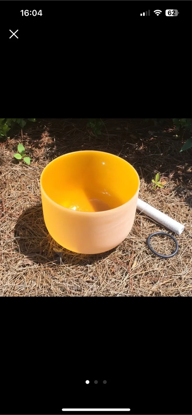 10 Inch Quartz Crystal Singing Bowl thumbnail