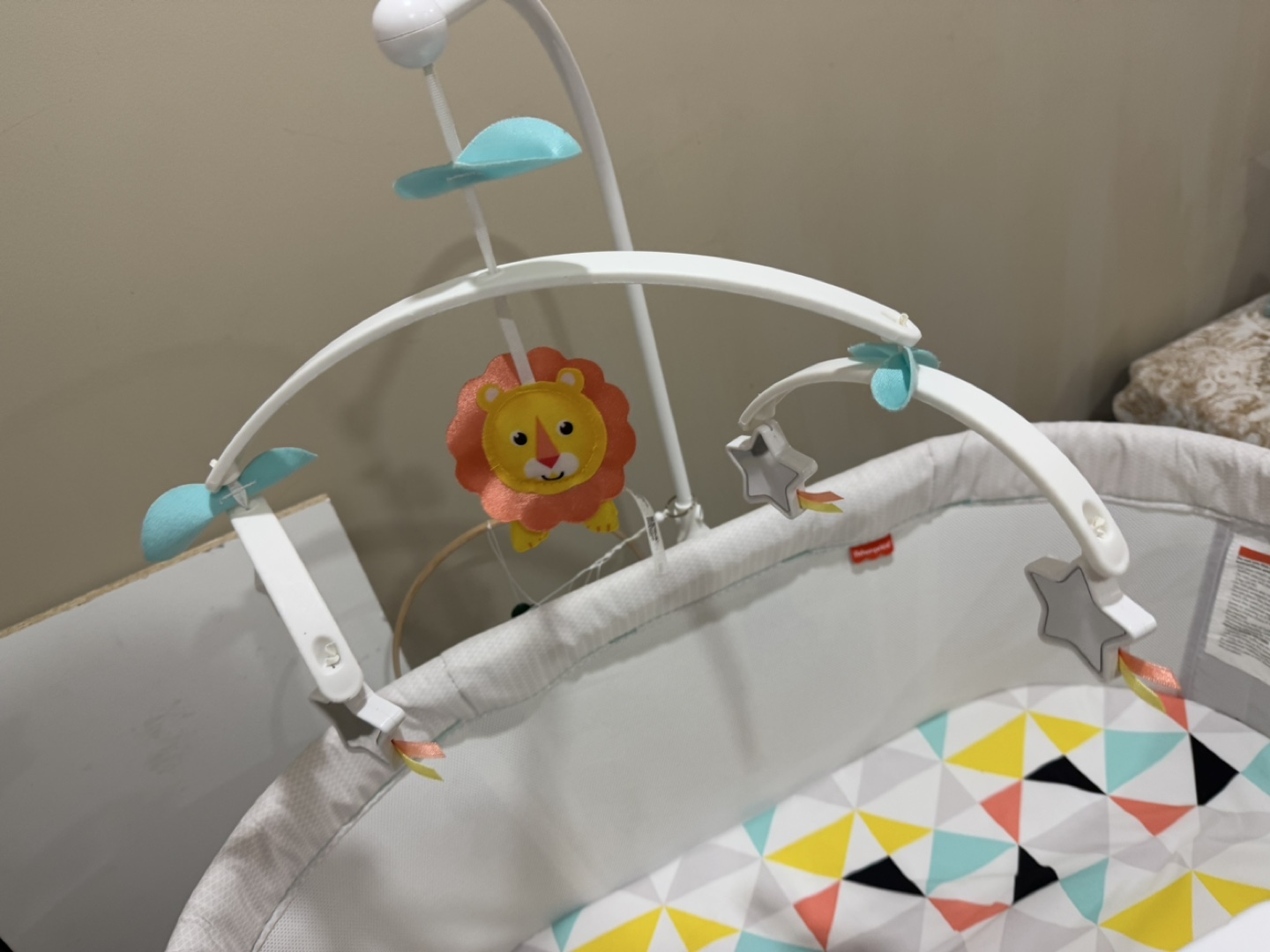 Fisher-Price Soothing Motions Bassinet