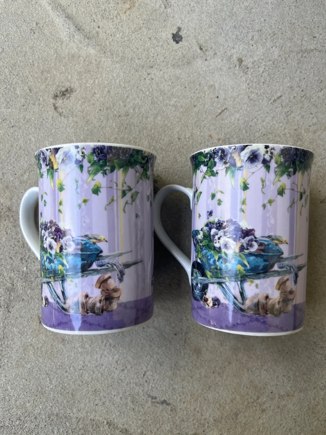 Pair of Purple Floral / gardening Mugs thumbnail