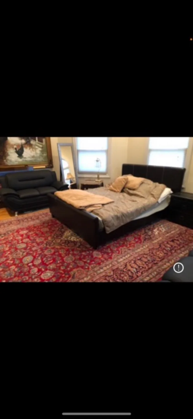 Designer Handbags - Coach & Gucci image indicator(10)