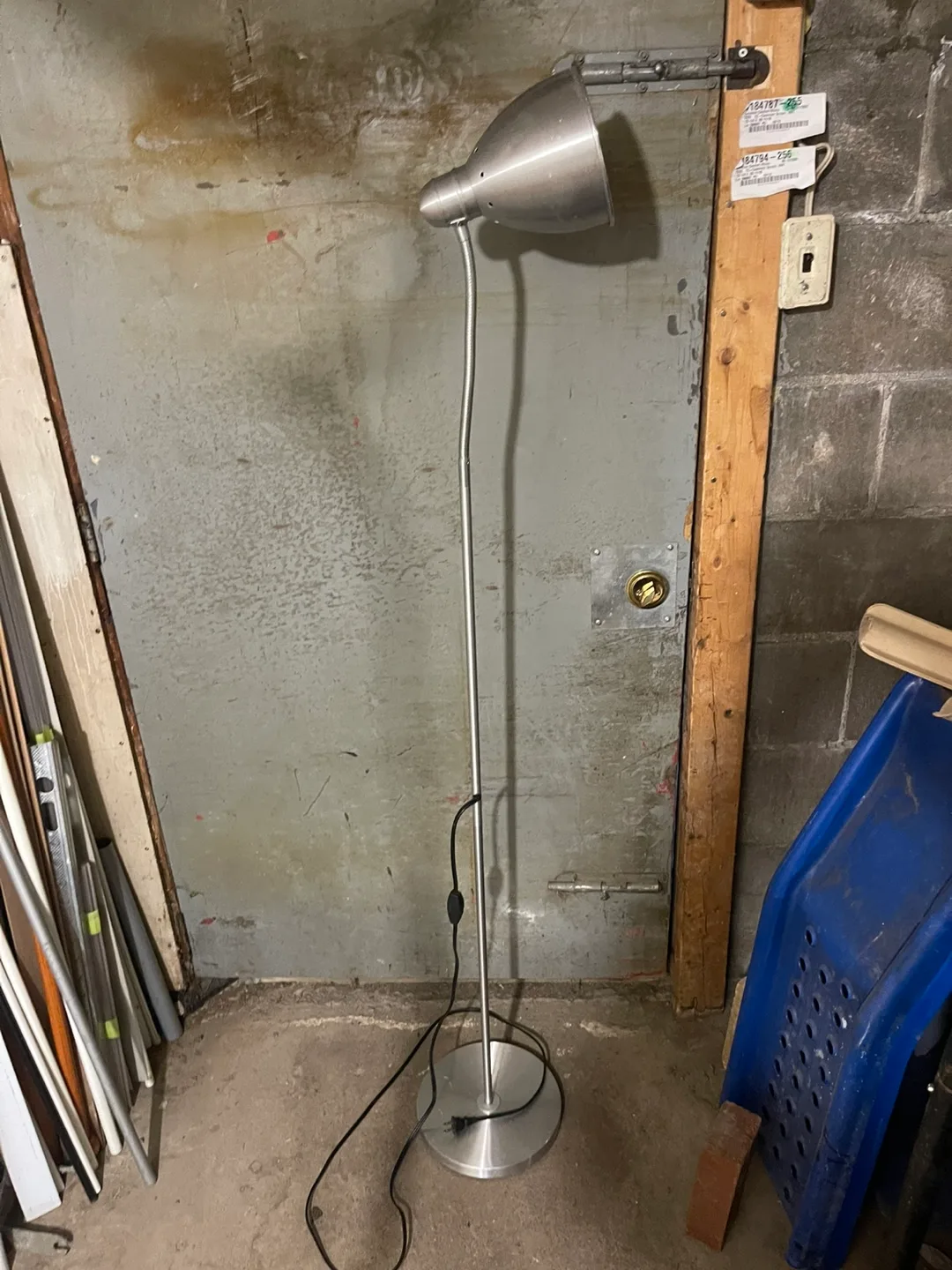 Silver Floor Lamp image indicator(6)