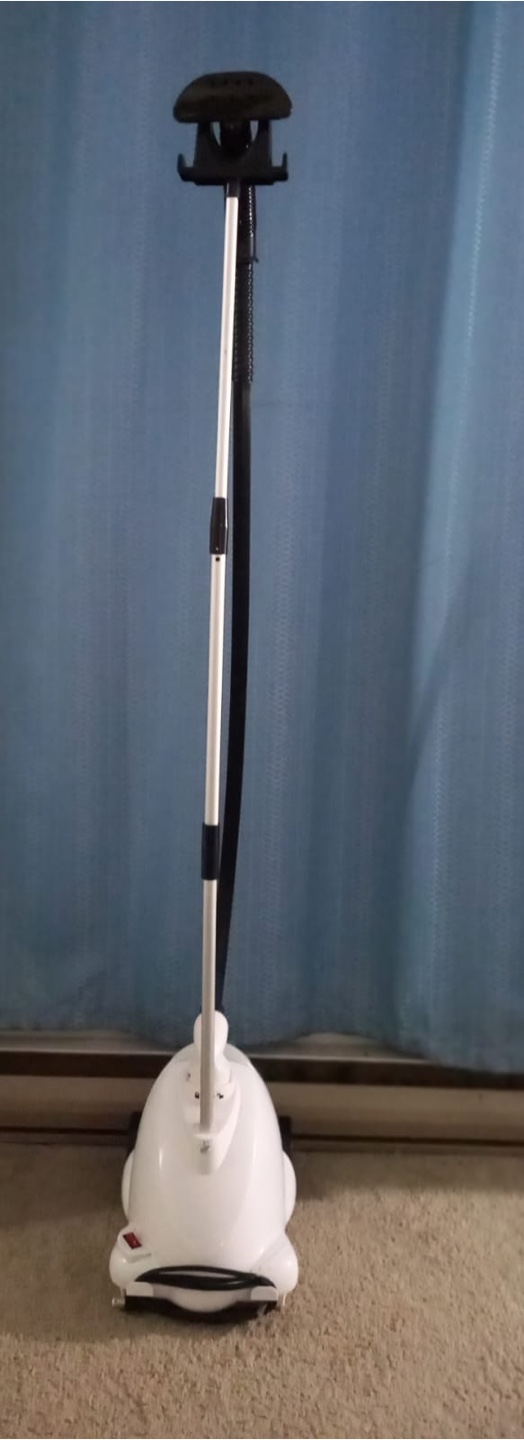 White Standing Garment Steamer - photo 2