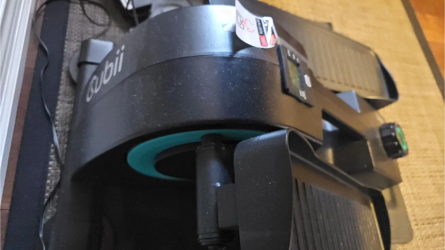 Cubii Jr. Seated Elliptical image indicator(4)