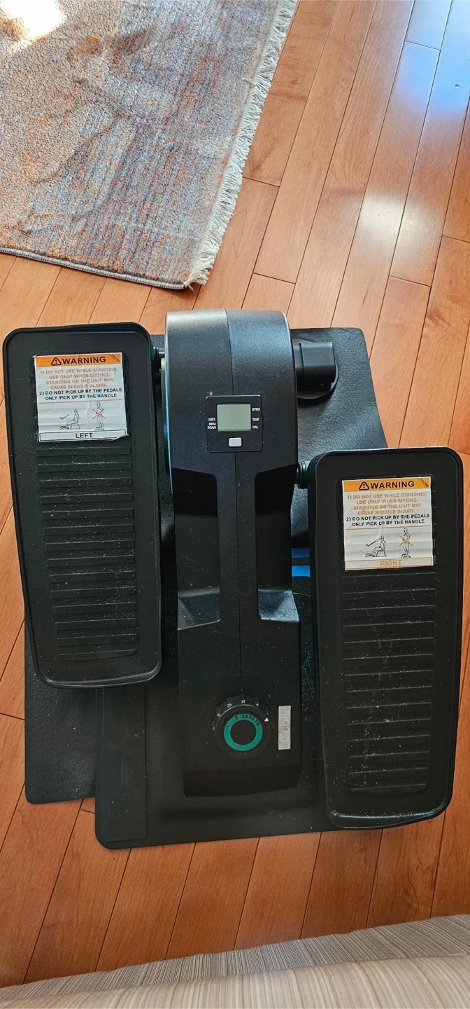 Cubii Jr. Seated Elliptical image indicator(2)