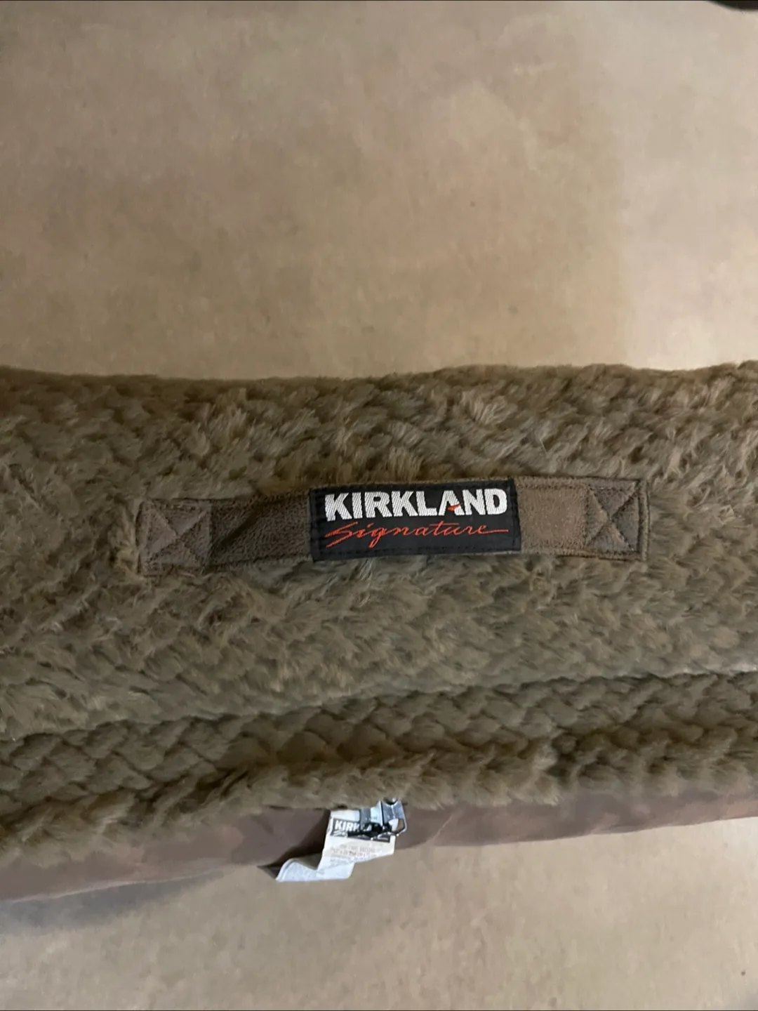 🇨🇦 Kirkland Signature Pet Bed image indicator(2)