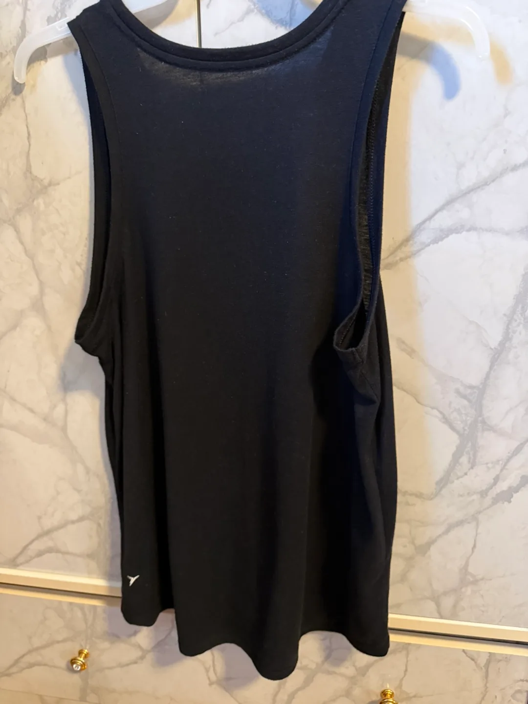 Old Navy Active Tank Top - Size M 🇨🇦 image indicator(3)