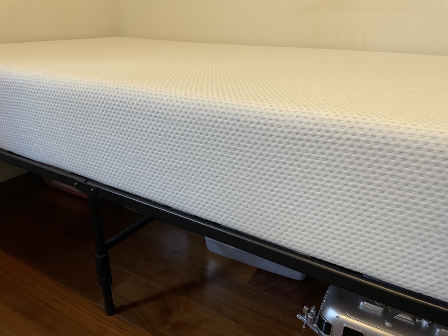 Twin Mattress + Frame - photo 3