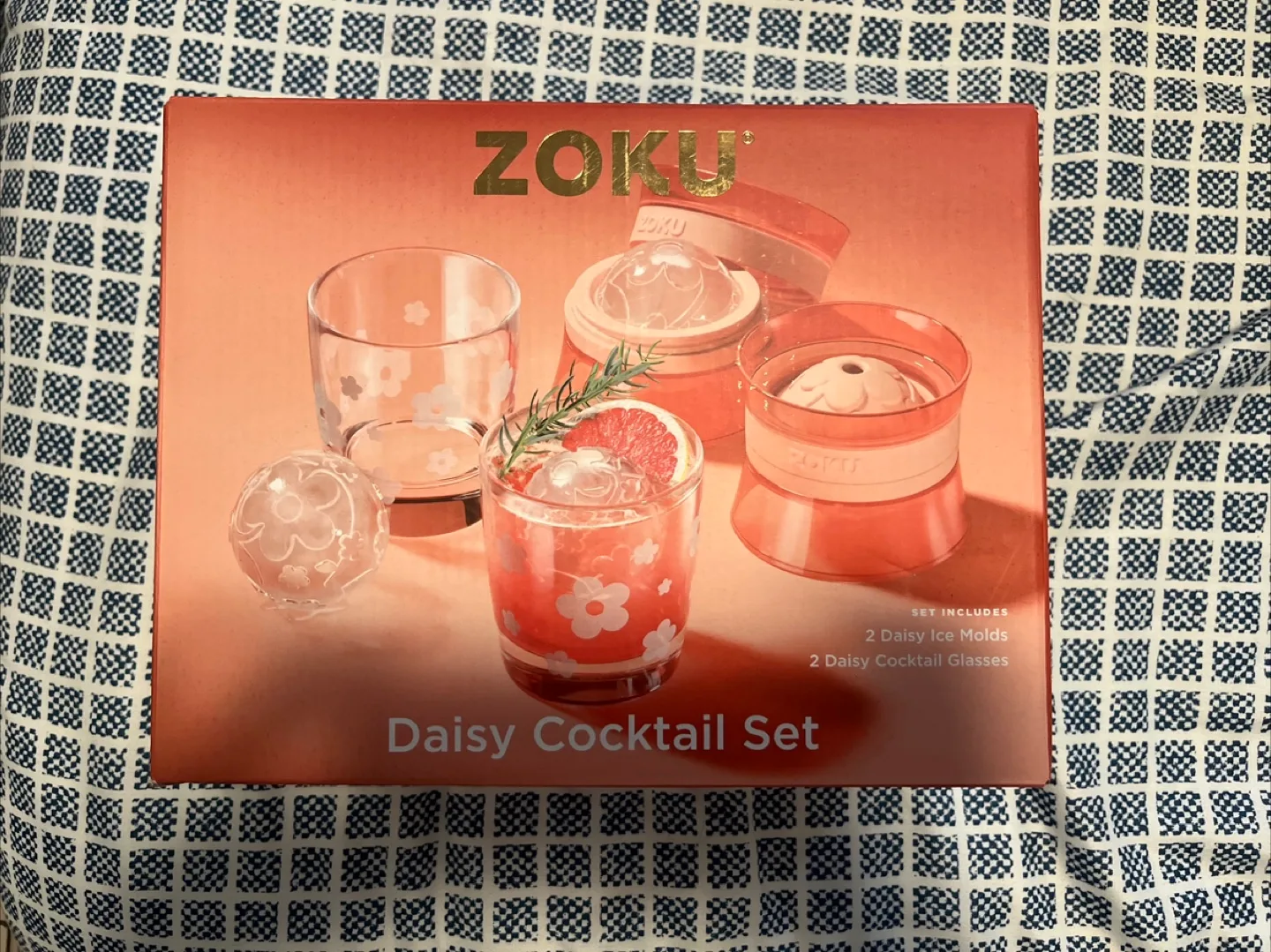 ZOKU Daisy Cocktail Set - Ice Molds & Glasses thumbnail