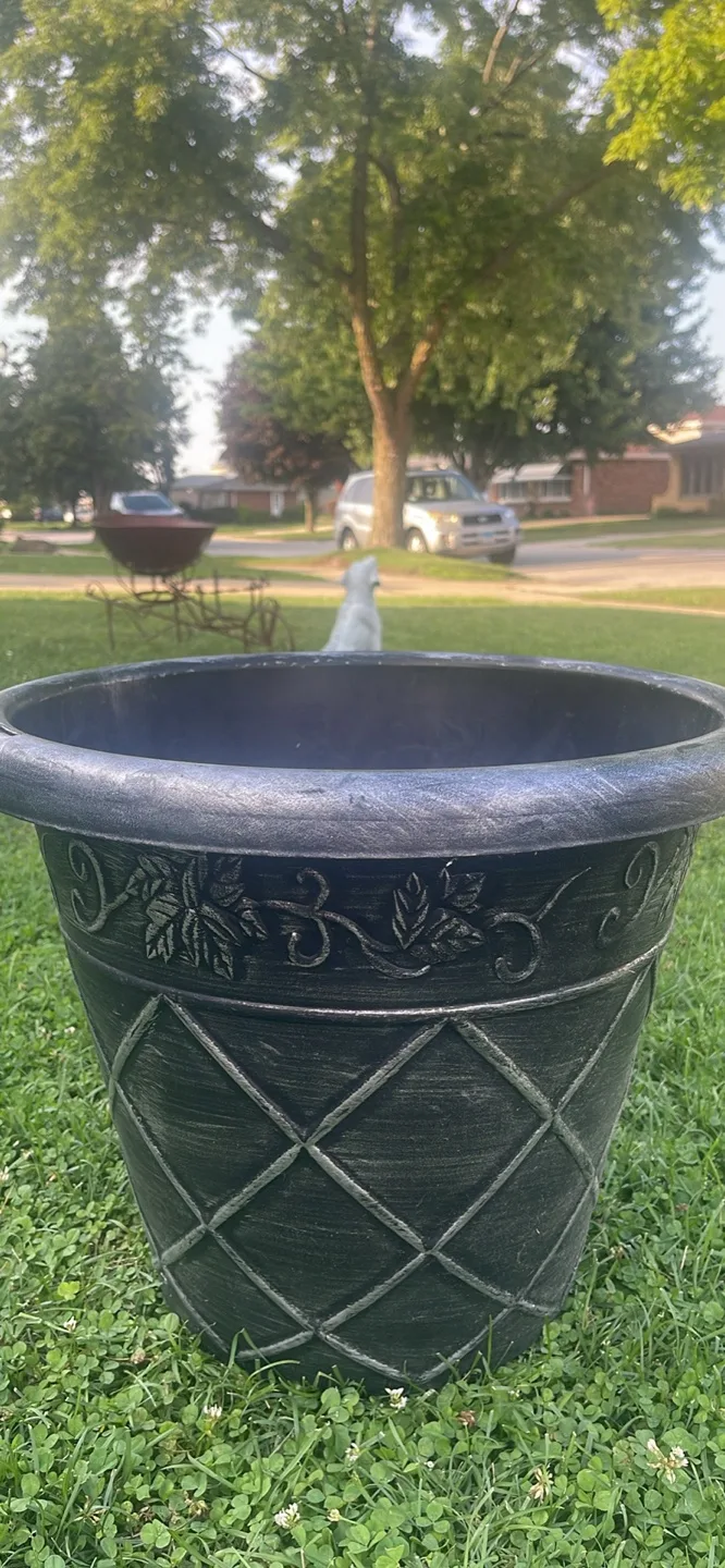 Big Decorative Black Plastic Planter check more pictures thumbnail