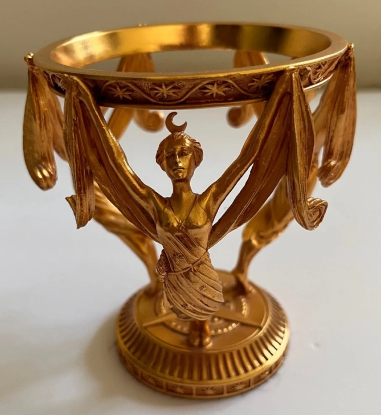 Crystal Ball with Golden Stand image indicator(6)