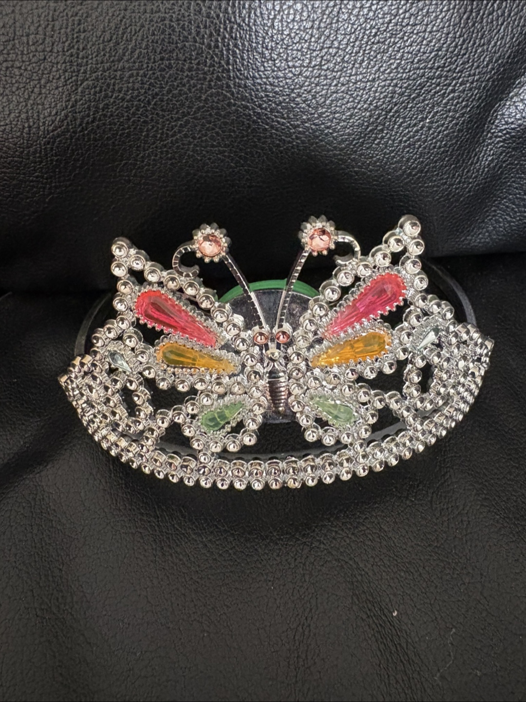 Two Crowns - photo 2