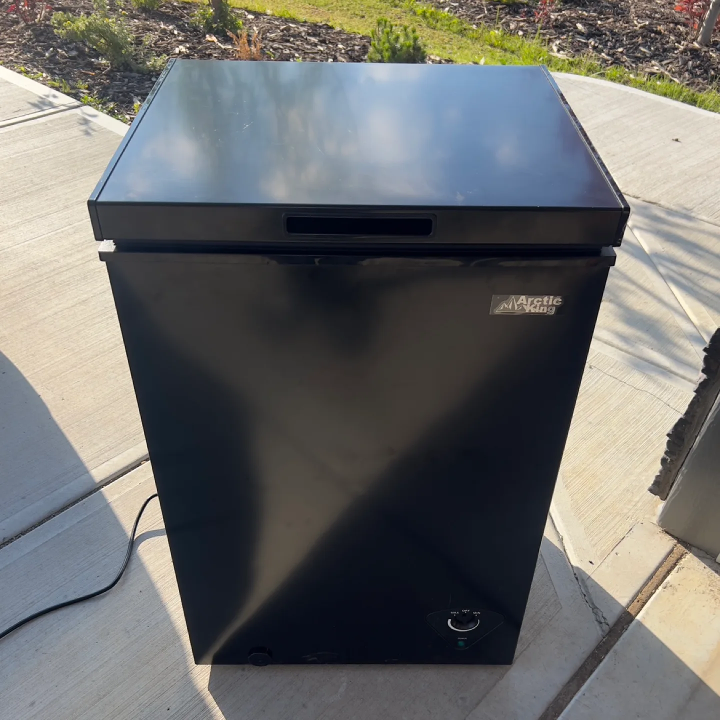 Chest Freezer thumbnail