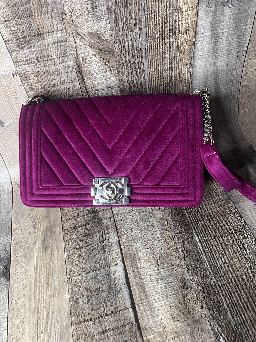 CC Purple Velvet Chevron Shoulder Bag - photo 2
