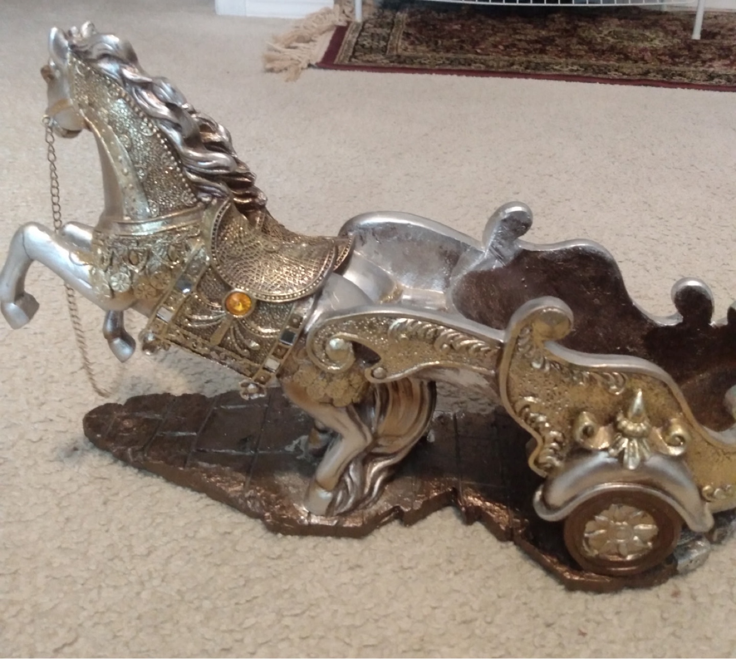 Horse and Carriage Decor - photo 2