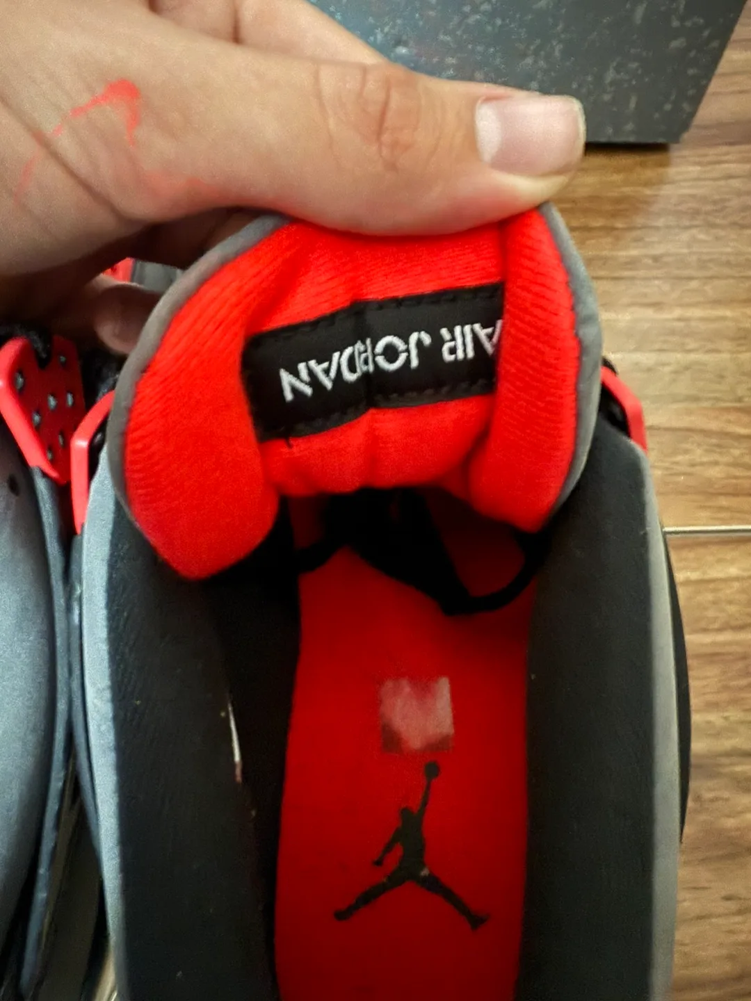 Air Jordan 4 infrared Retro (Size 12) image indicator(4)