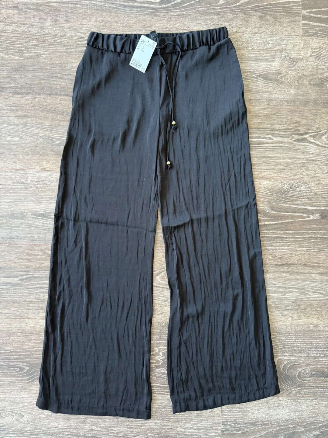 Brand new Silky wide leg pants size xs thumbnail