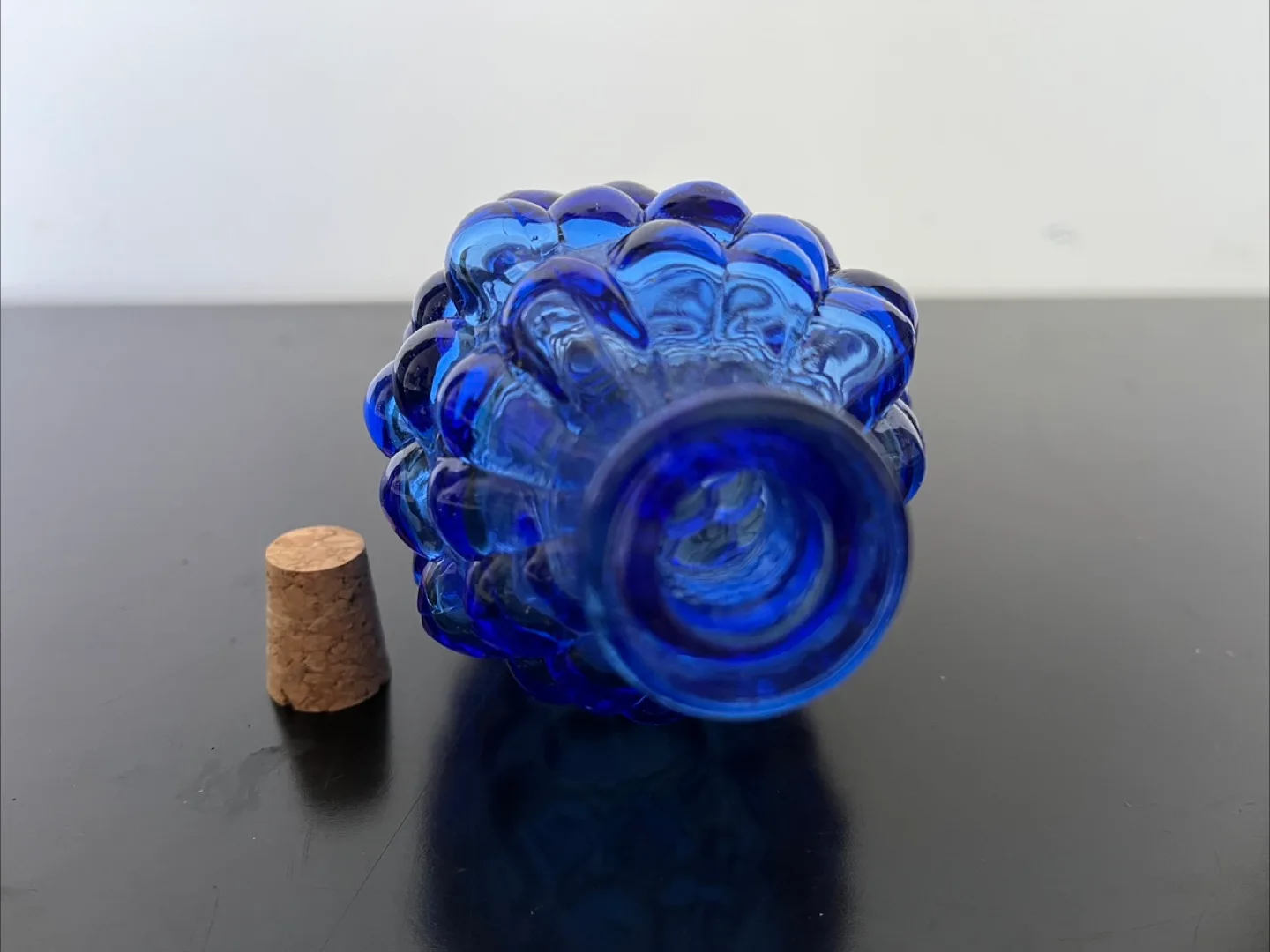 Vintage Blue Glass Grape Small Bottle with Cork image indicator(4)