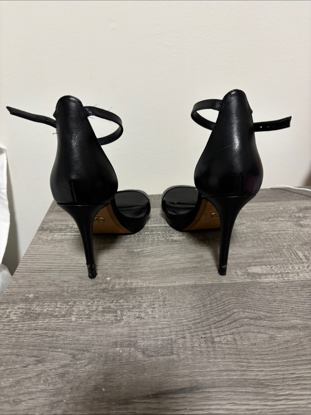 Michael Kors Black Heels, Size 7 - photo 3