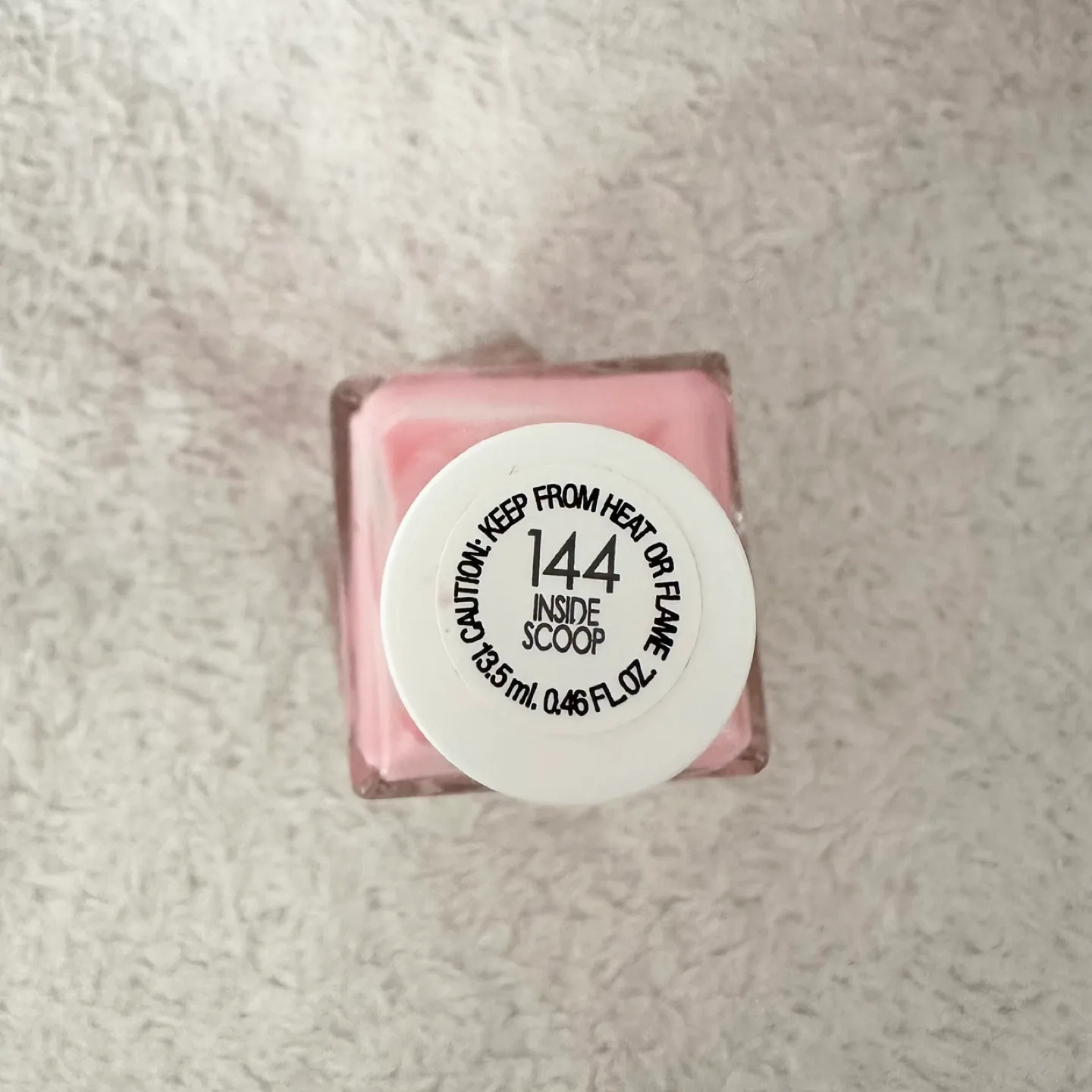 Essie Gel Couture Nail Polish - Inside Scoop 144 image indicator(2)