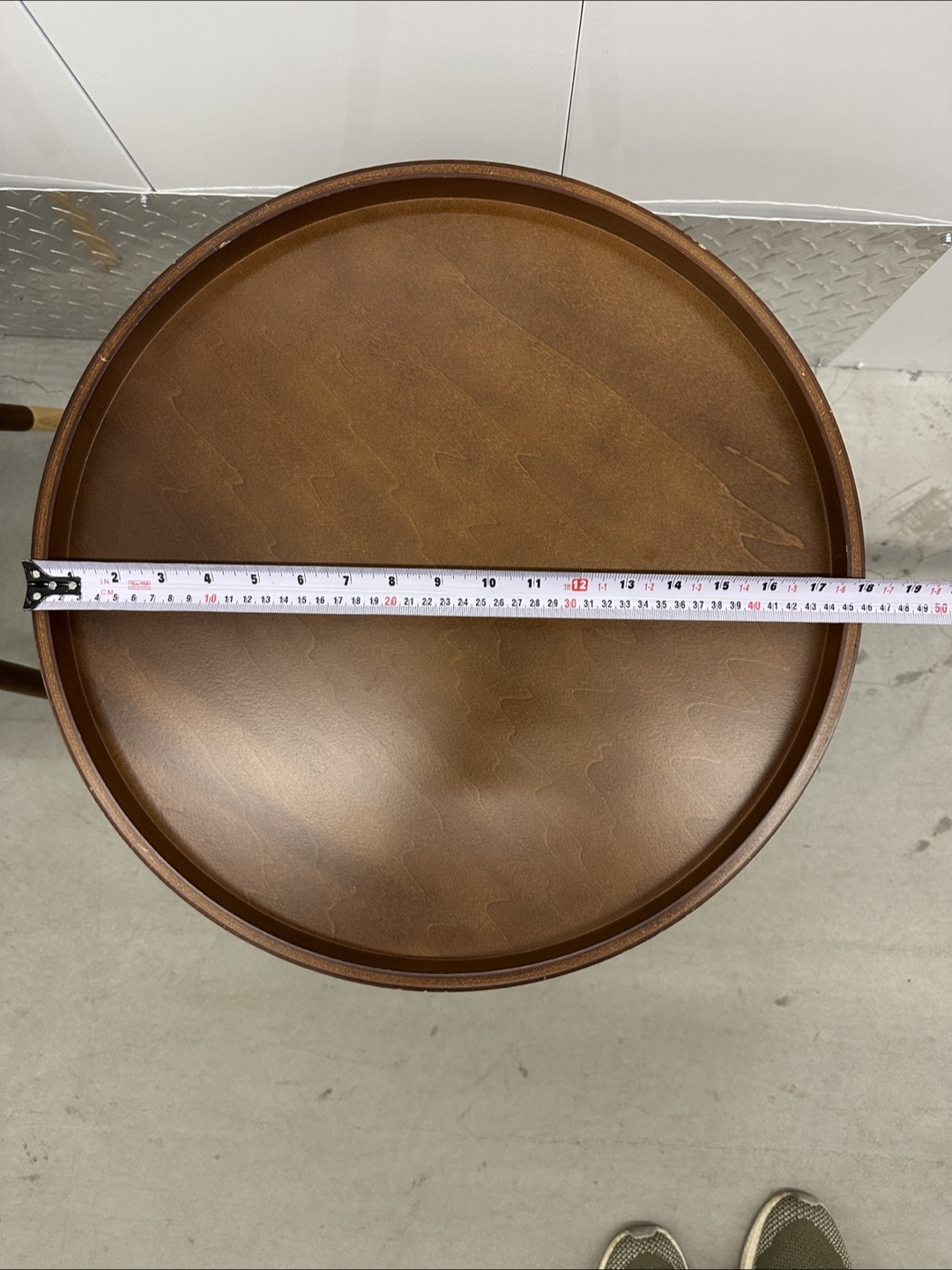 Pair of Brown Round Side Tables - photo 4