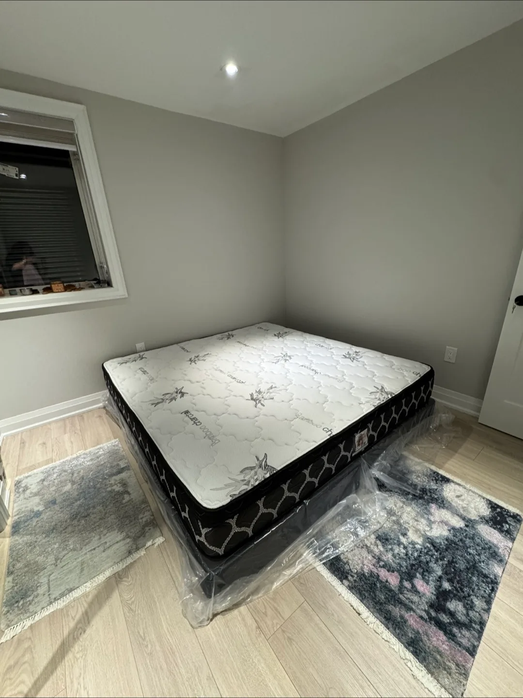 King high density hard foam Mattress and Box thumbnail