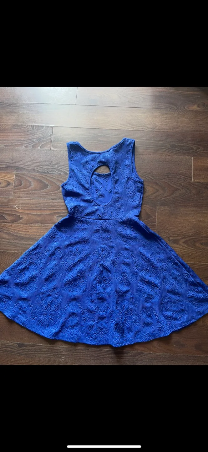 Vibe Sportswear Blue Dress - Size M image indicator(3)