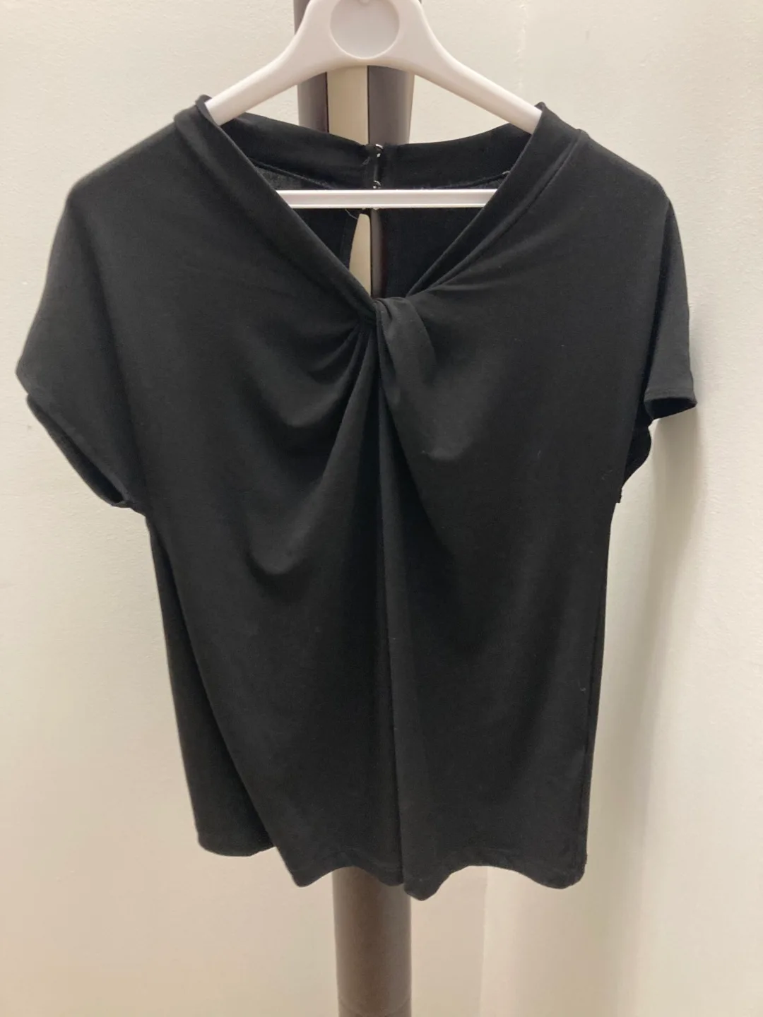 🇨🇦🍁Black short sleeve blouse - Size S thumbnail