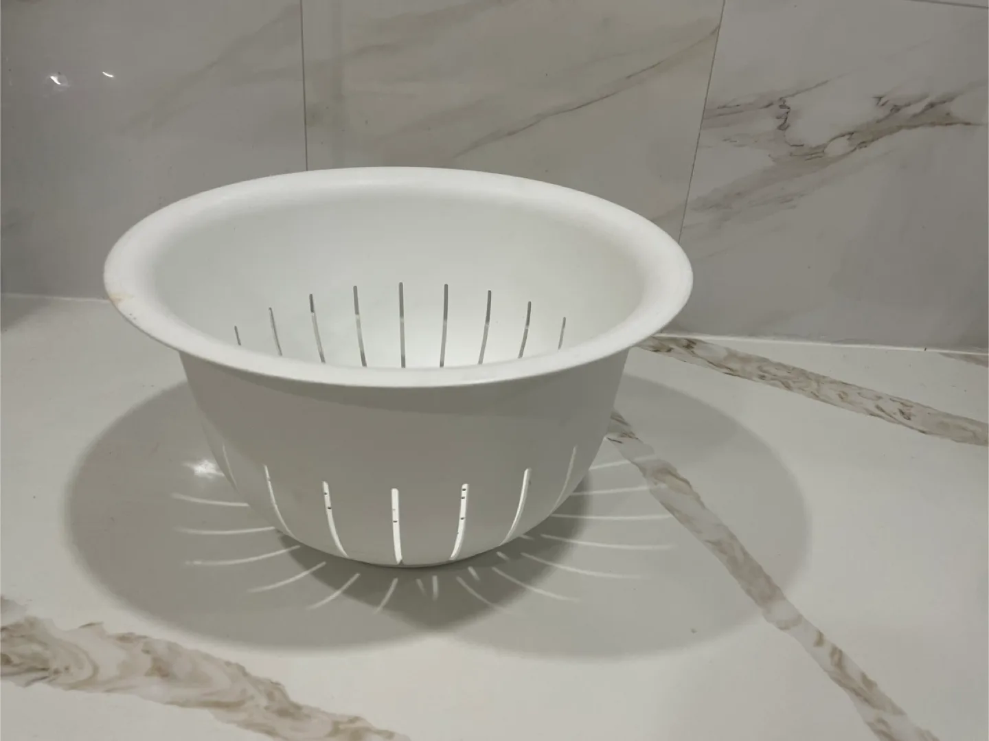 IKEA plastic colander thumbnail