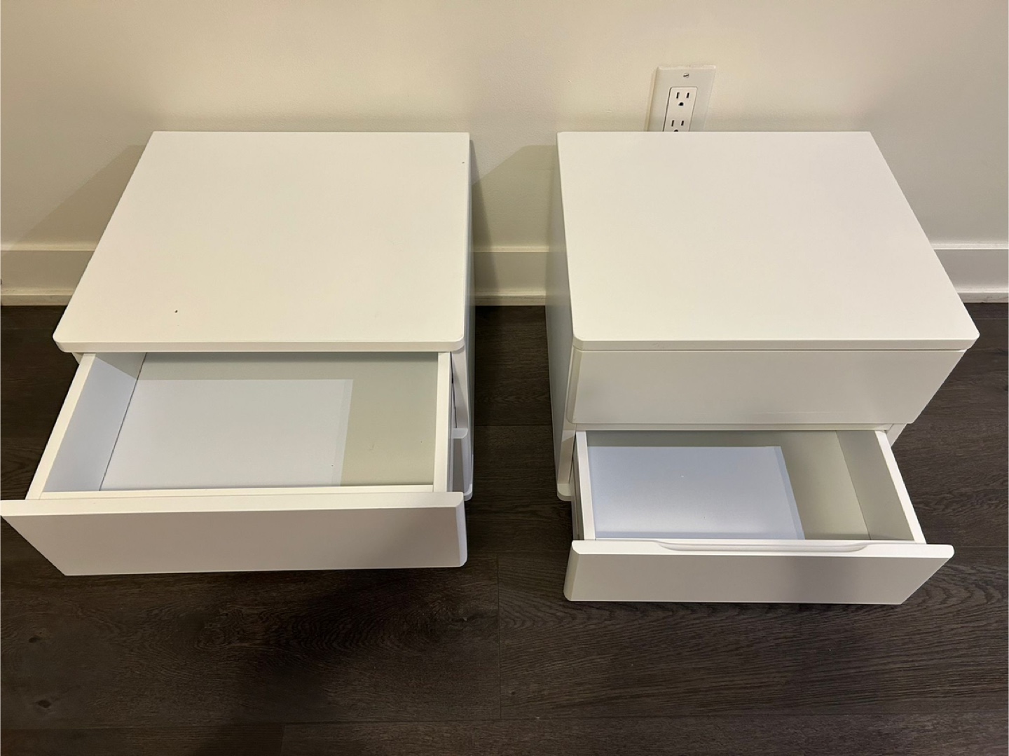 2 nightstands - photo 2